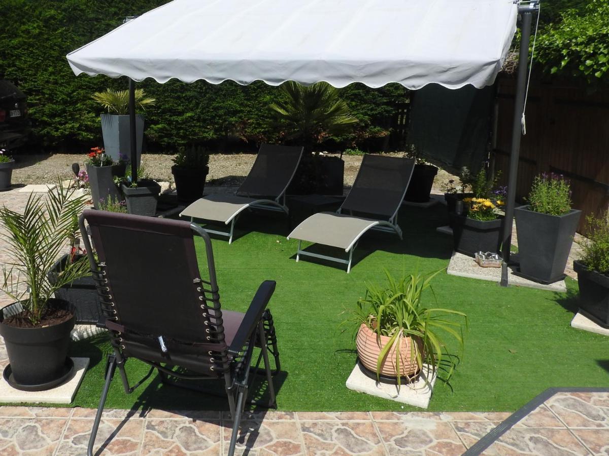 Appartement Mansarde Et Climatise 50 M2 Pompignan  Eksteriør billede