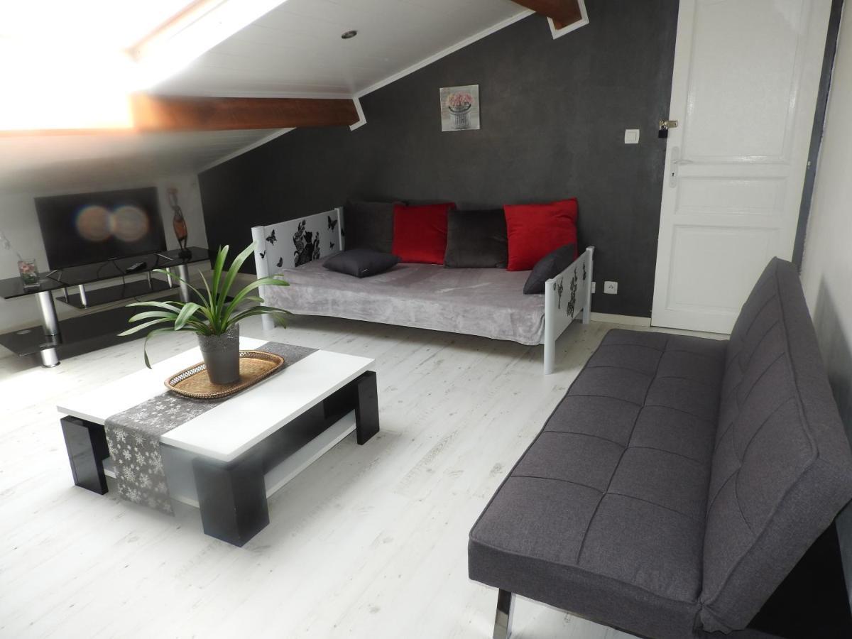 Appartement Mansarde Et Climatise 50 M2 Pompignan  Eksteriør billede