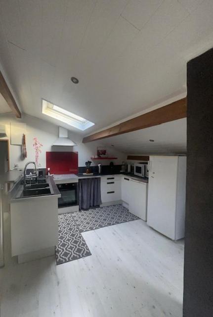 Appartement Mansarde Et Climatise 50 M2 Pompignan  Eksteriør billede
