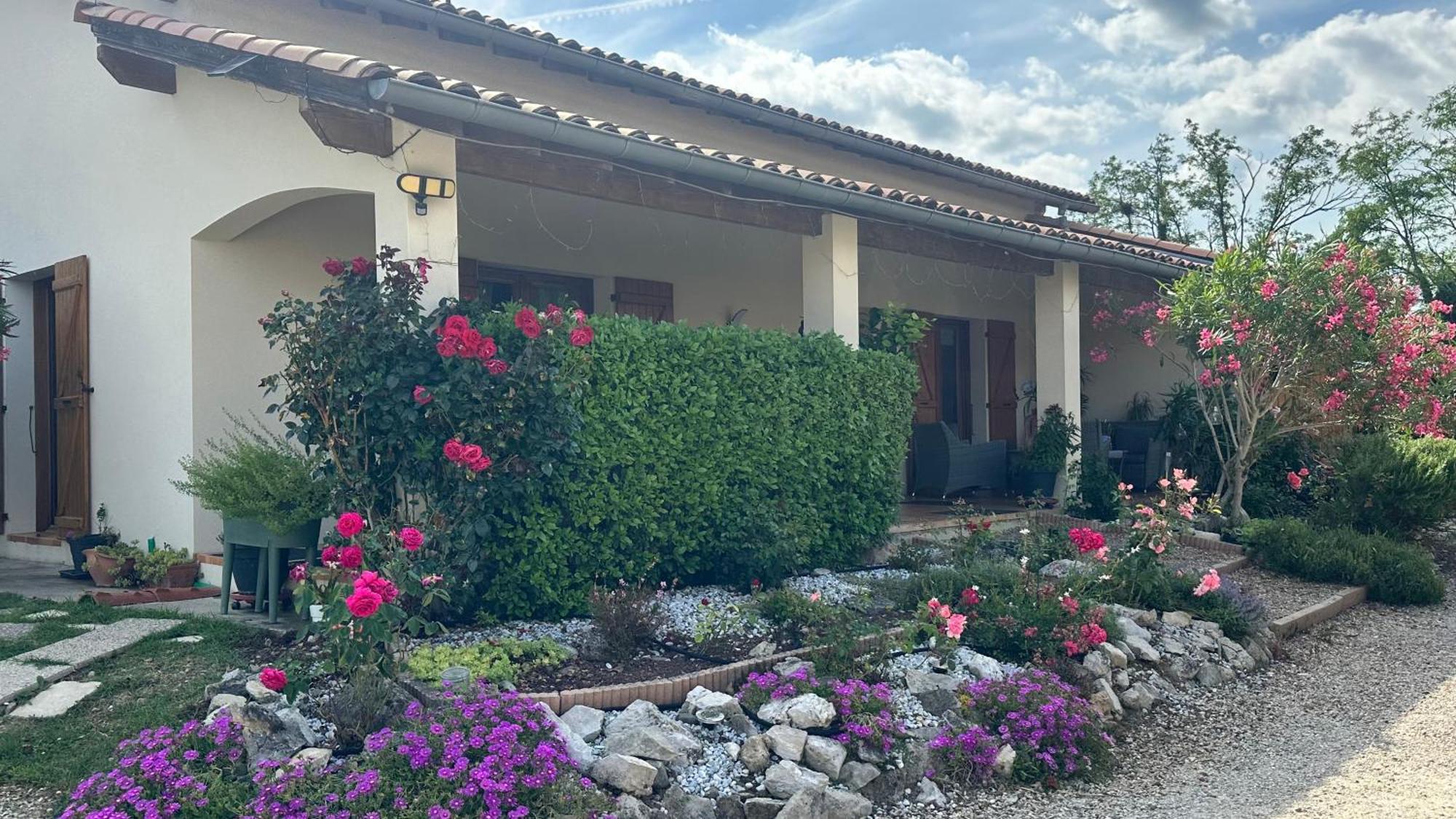 Appartement Mansarde Et Climatise 50 M2 Pompignan  Eksteriør billede